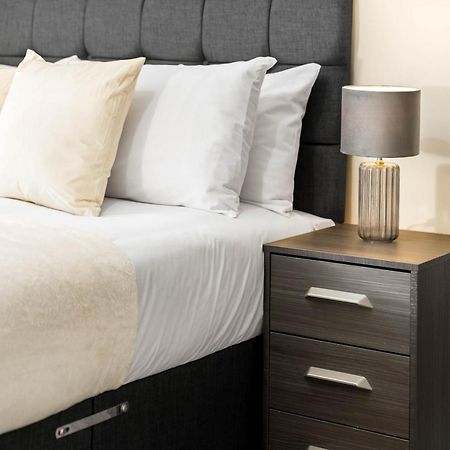 New Luxury Two Bedroom Apartment - City Centre - Netflix - Wifi - Top Rated - Jq 8Ah 伯明翰 外观 照片
