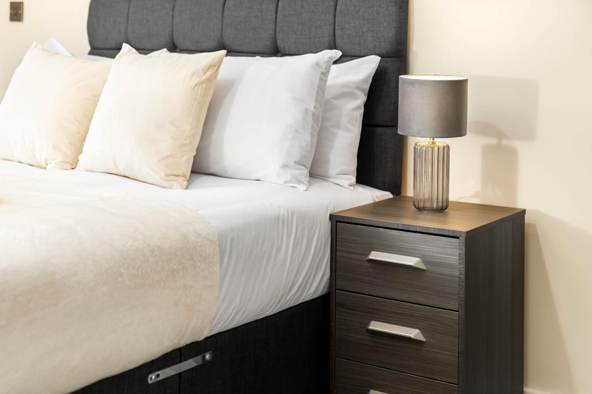 New Luxury Two Bedroom Apartment - City Centre - Netflix - Wifi - Top Rated - Jq 8Ah 伯明翰 外观 照片